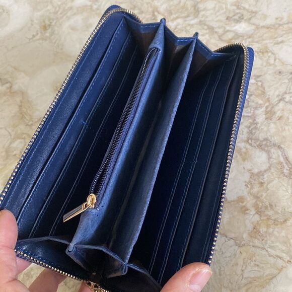 NEW Embossed Leather Long Zippered Wallet - Picture 11 of 14